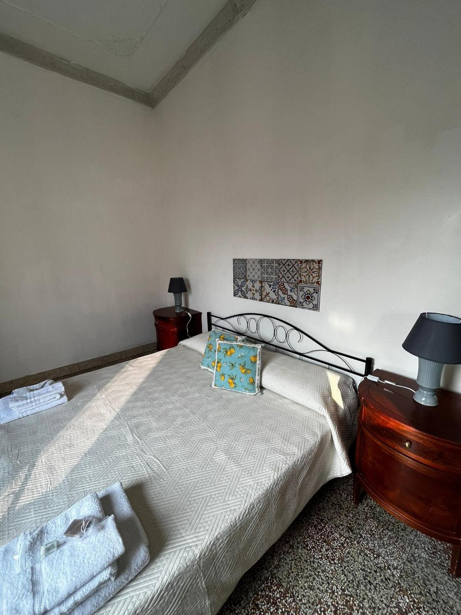 Mille Lire Peppe'S Home Palermo Buitenkant foto
